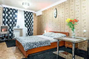 Apartment on Nezalezhnoy Ukrаiny near Intourist Hotel